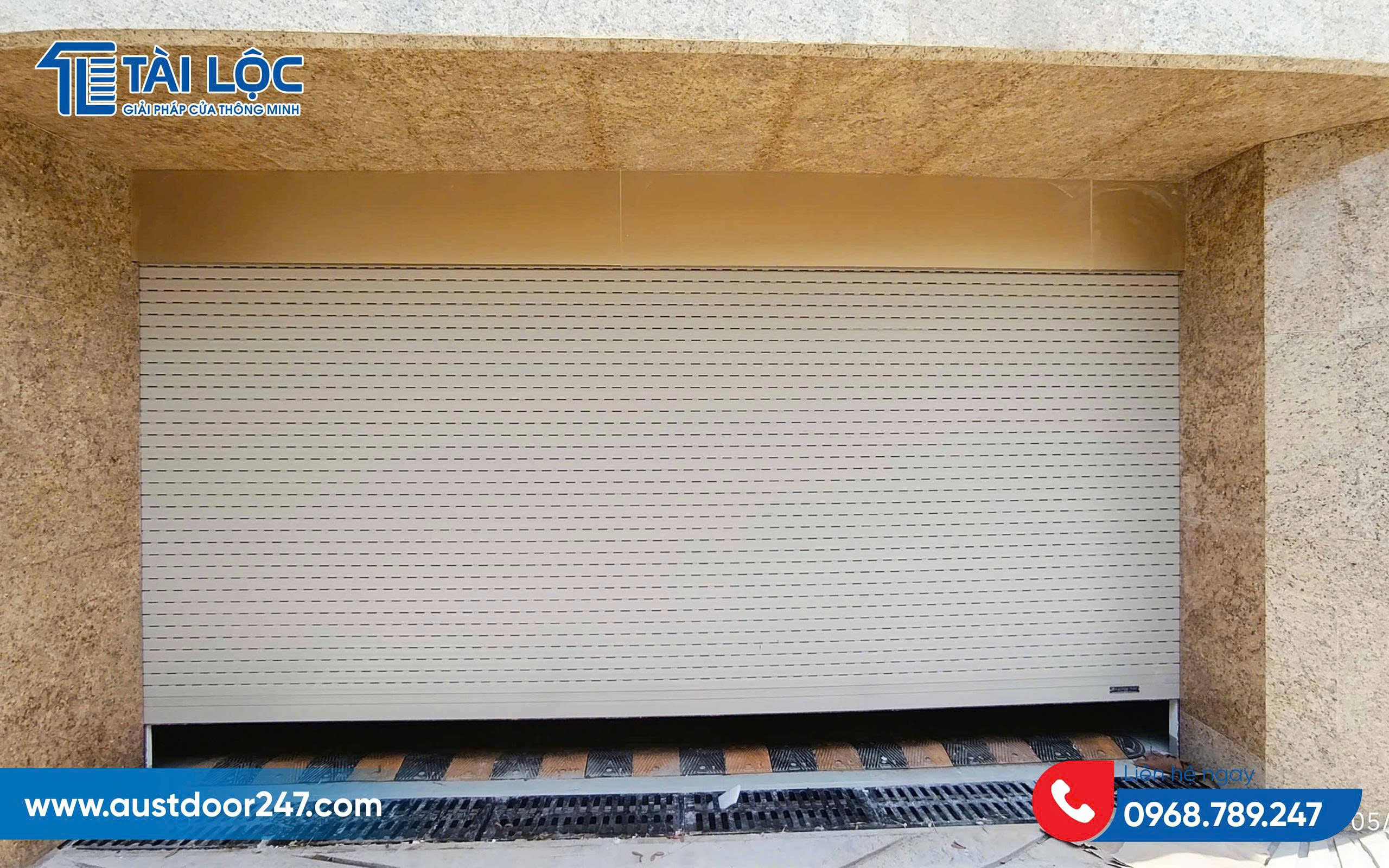 giá cửa cuốn Austdoor khe thoáng